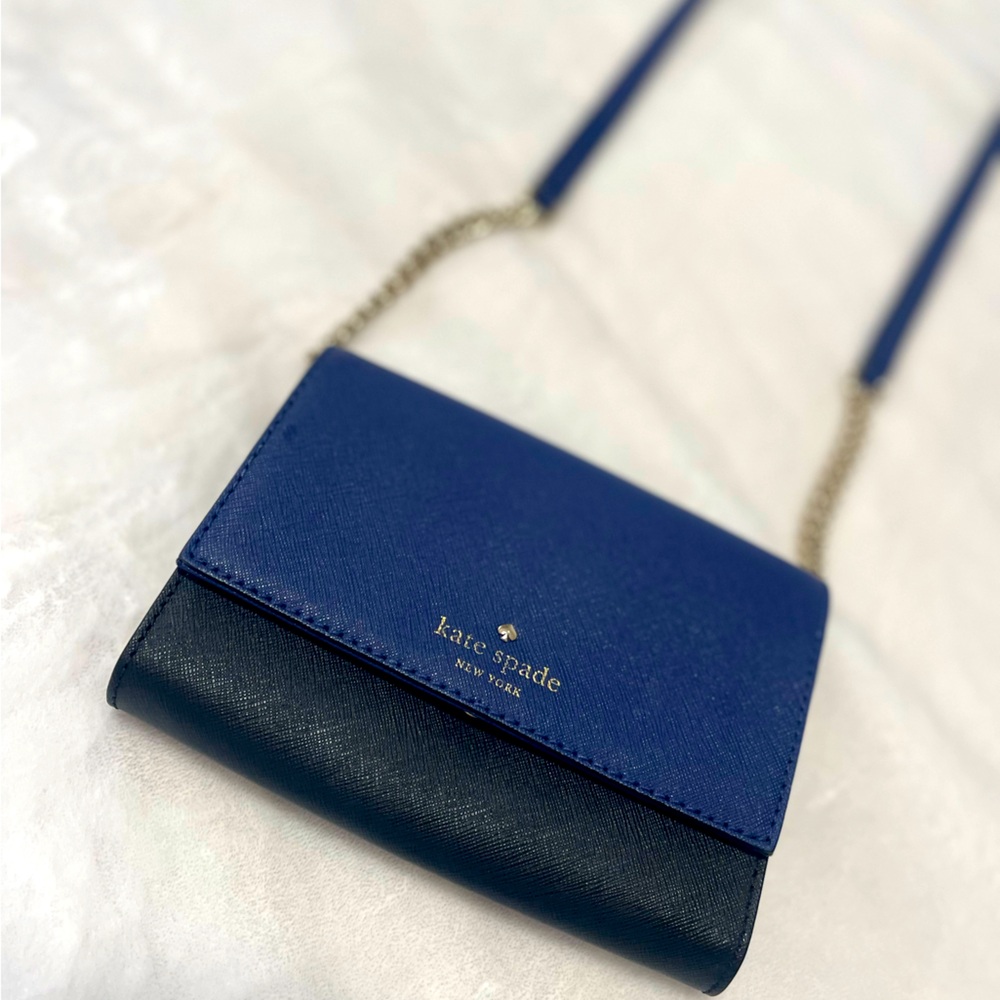 Kate Spade small crossbody bag ! Classy & cute !